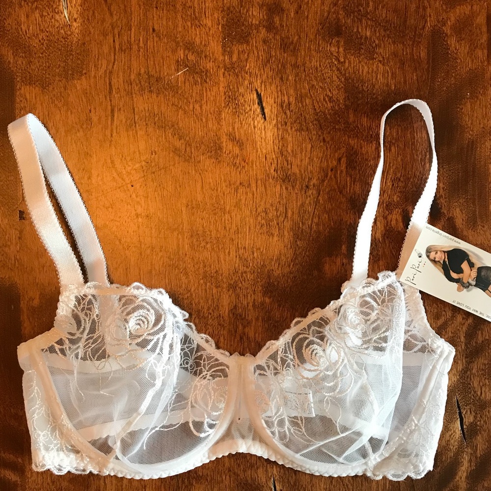 White lace bra